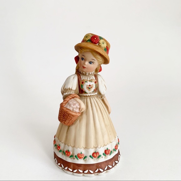 Vtg 1992 Enesco Belles Porcelain Figurine Set of 4 - Picture 6 of 16